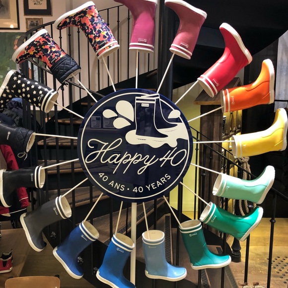 Meet your Posher, Carol - Picture 1 of 1